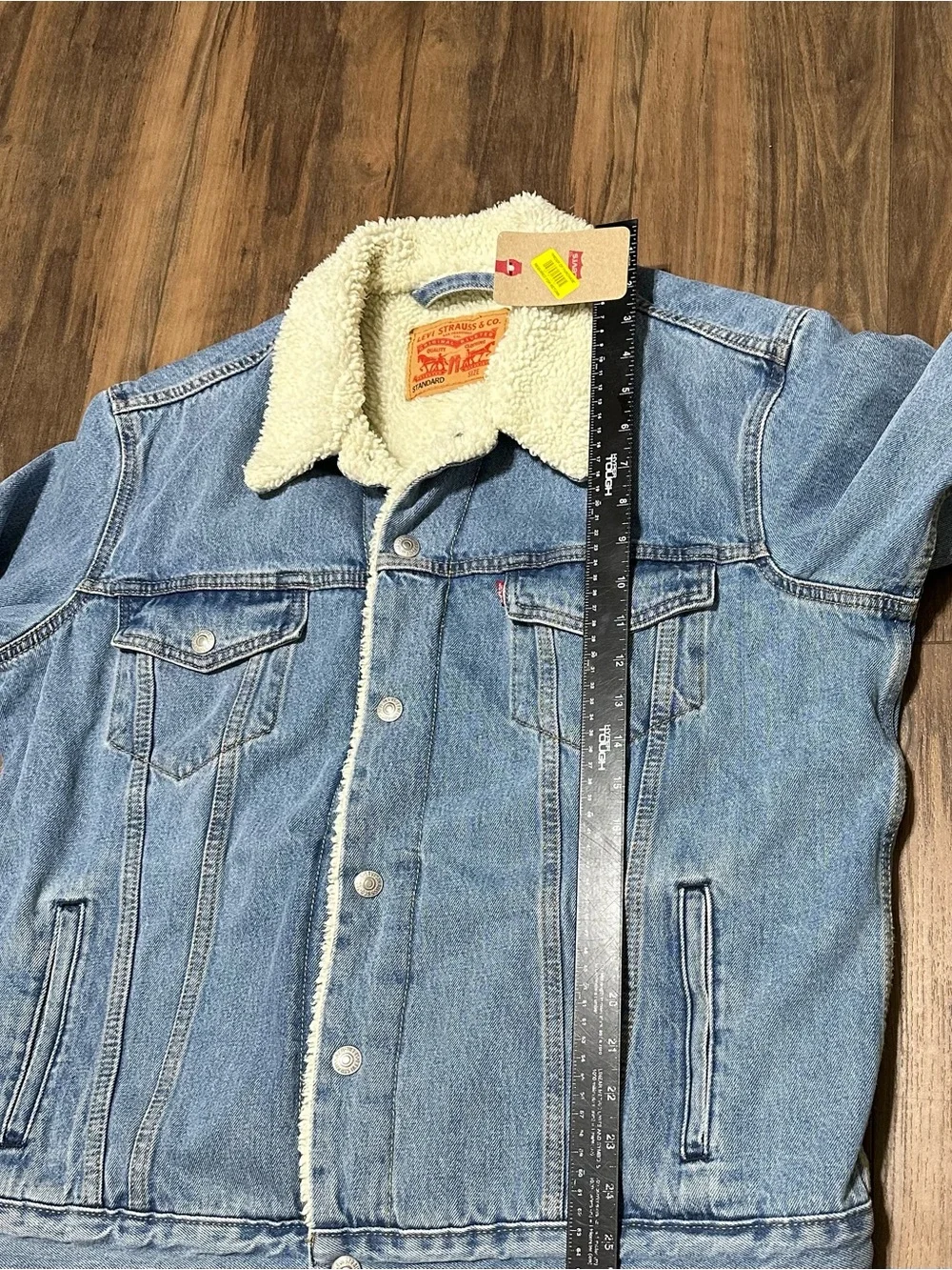 New Levi’s Type 3 Men’s Sherpa Lined Denim Trucker Jacket Light Stonewash L NWT